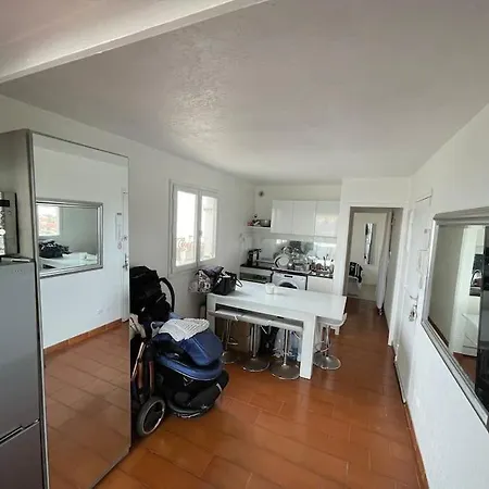 Location T2 En Roussillon דירה *
